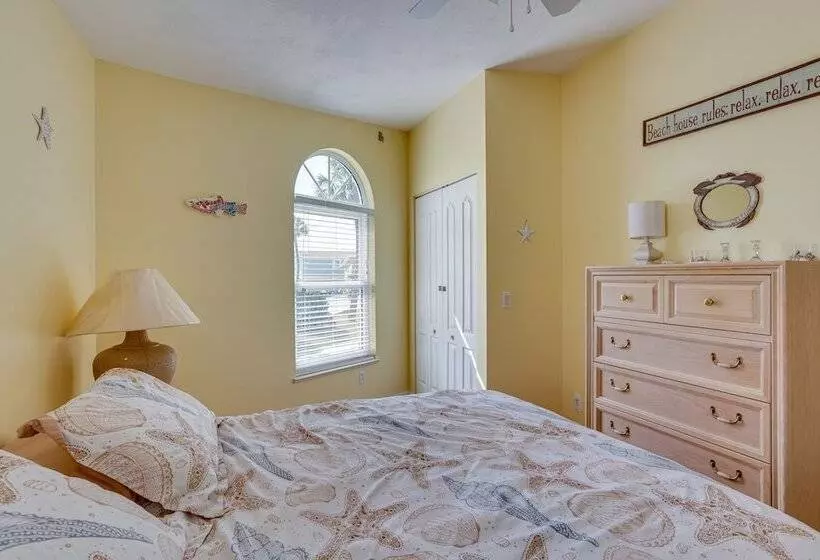 Nettles Island, Jensen Beach Home W/ Patio & Grill