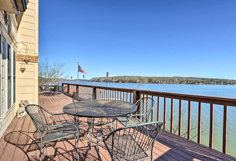 House W/ Deck Overlooking Lake Of The Ozarks!