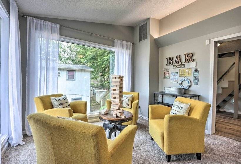 Osage Beach Family Hideaway On No Wake Cove!