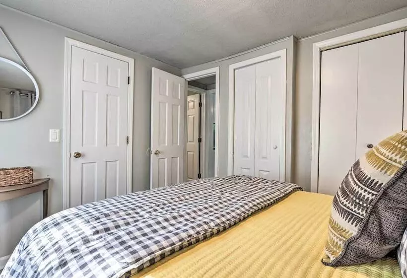 Osage Beach Family Hideaway On No Wake Cove!