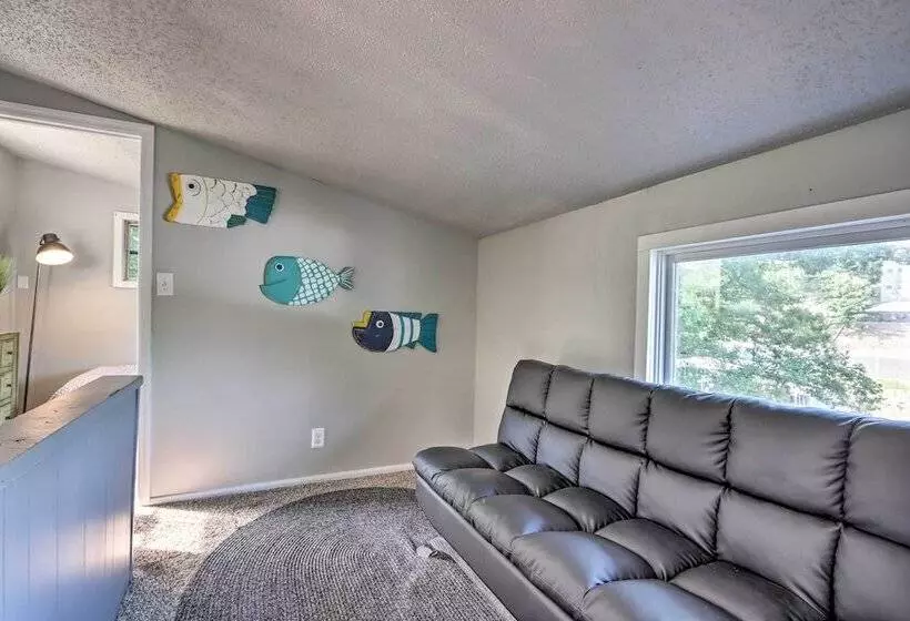 Osage Beach Family Hideaway On No Wake Cove!