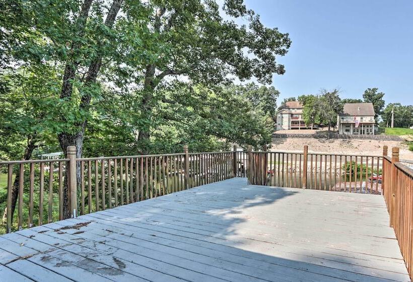 Osage Beach Family Hideaway On No Wake Cove!