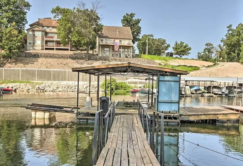 Osage Beach Family Hideaway On No Wake Cove!