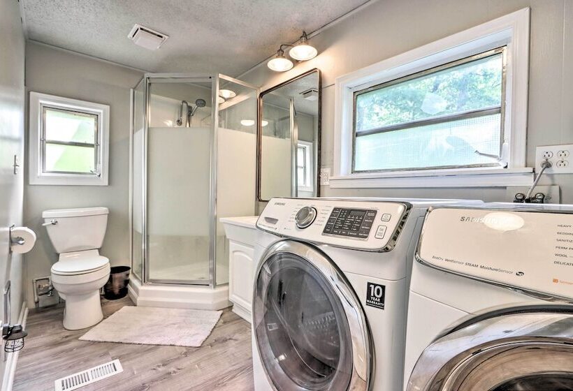 Osage Beach Family Hideaway On No Wake Cove!