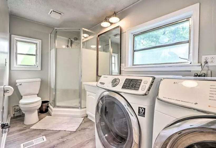 Osage Beach Family Hideaway On No Wake Cove!