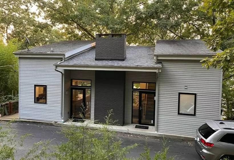 Osage Beach Lakehouse: Dock Access & Fire Pit