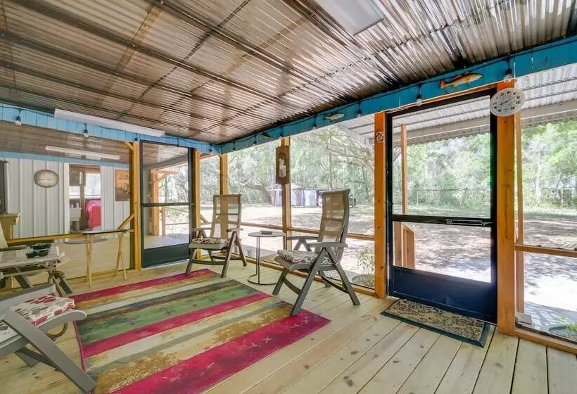 Fire Pit & Boat Dock: Peaceful Dunnellon Cabin!