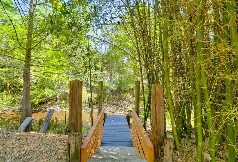 Fire Pit & Boat Dock: Peaceful Dunnellon Cabin!