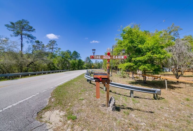 Fire Pit & Boat Dock: Peaceful Dunnellon Cabin!