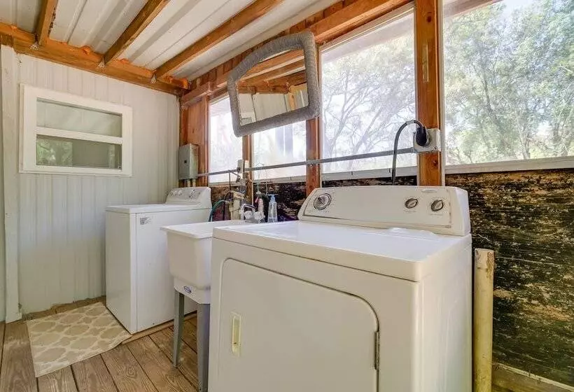 Fire Pit & Boat Dock: Peaceful Dunnellon Cabin!