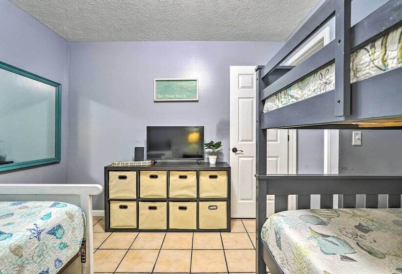 Pet Friendly Pcb Duplex   Walk To Beach!