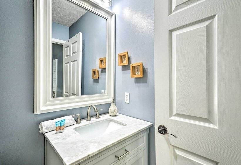 Pet Friendly Pcb Duplex   Walk To Beach!