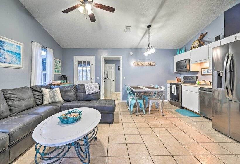 Pet Friendly Pcb Duplex   Walk To Beach!