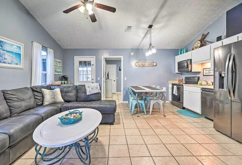 Pet Friendly Pcb Duplex   Walk To Beach!