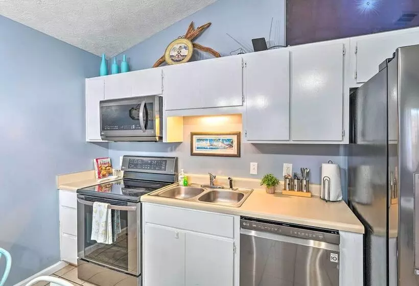 Pet Friendly Pcb Duplex   Walk To Beach!