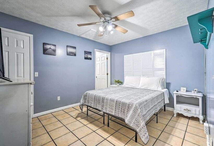 Pet Friendly Pcb Duplex   Walk To Beach!