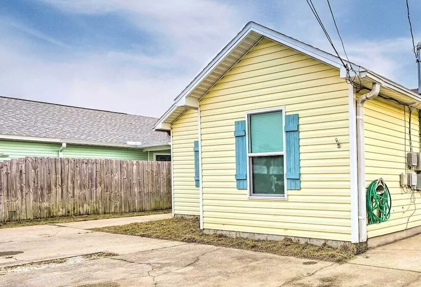 Pet Friendly Pcb Duplex   Walk To Beach!