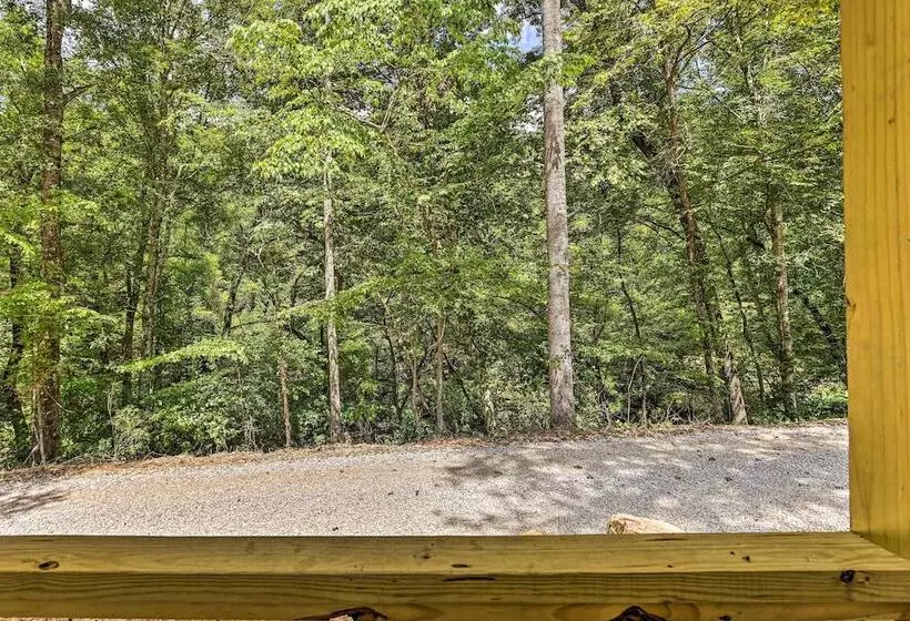 Quaint Tallassee Cabin: Stone Creek On Site!