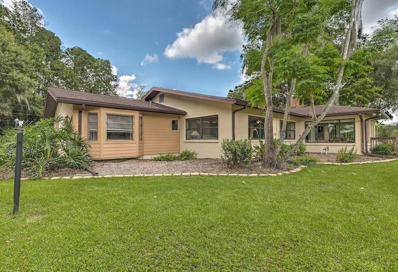 Riverfront Dunnellon Home W/ Dock & Solarium!
