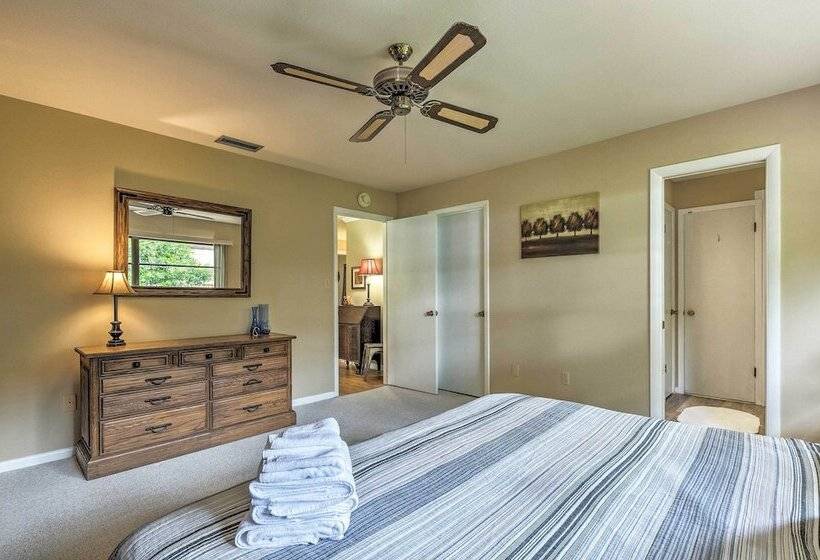 Riverfront Dunnellon Home W/ Dock & Solarium!