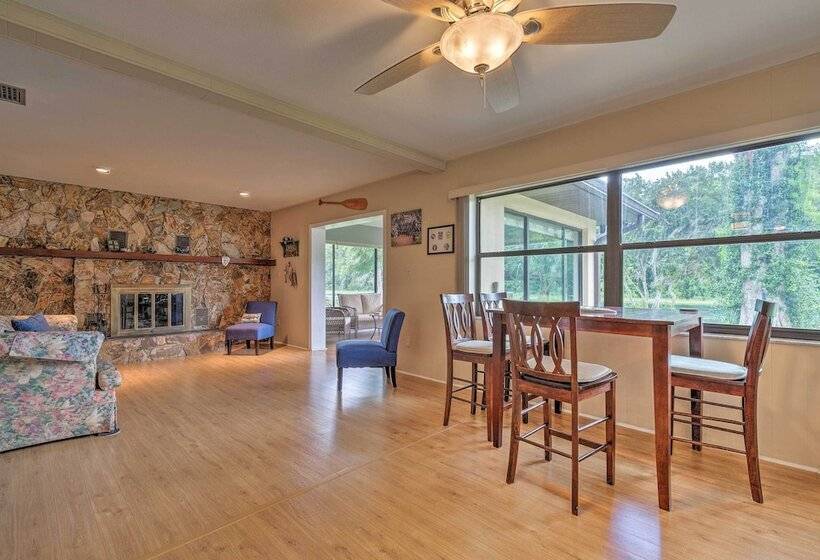 Riverfront Dunnellon Home W/ Dock & Solarium!