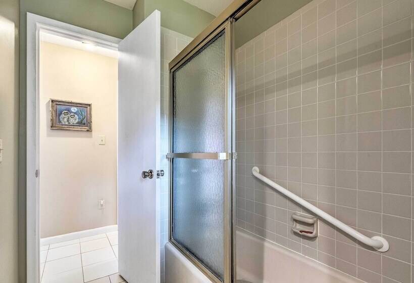 Riverfront Dunnellon Home W/ Dock & Solarium!