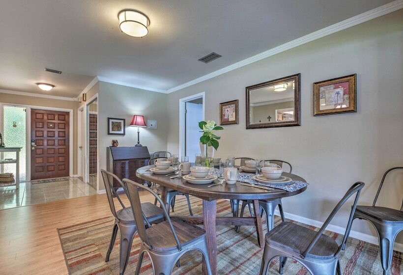 Riverfront Dunnellon Home W/ Dock & Solarium!