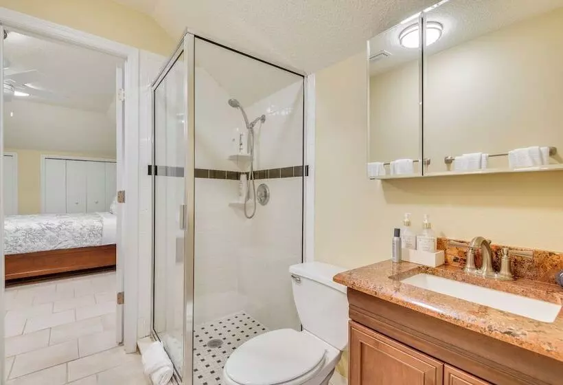 Parkside Titusville Escape: Home Gym + Pickleball!