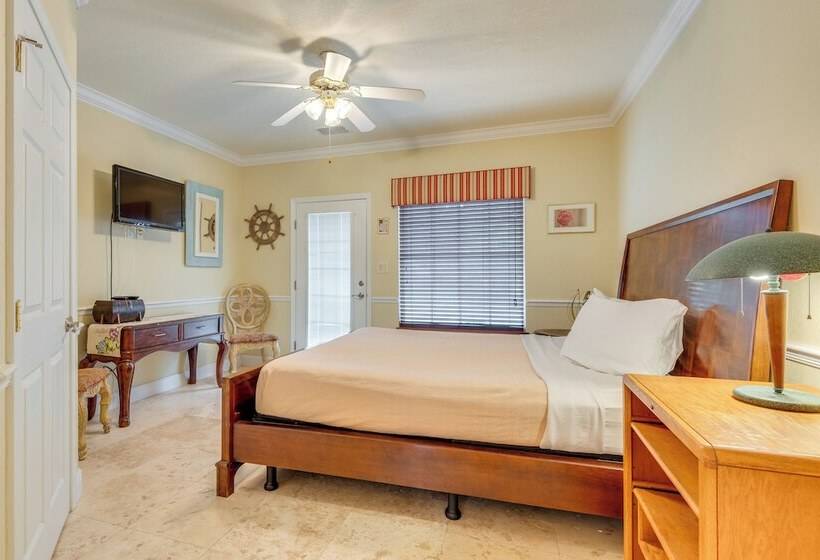 Parkside Titusville Escape: Home Gym + Pickleball!