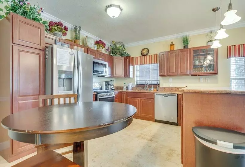 Parkside Titusville Escape: Home Gym + Pickleball!