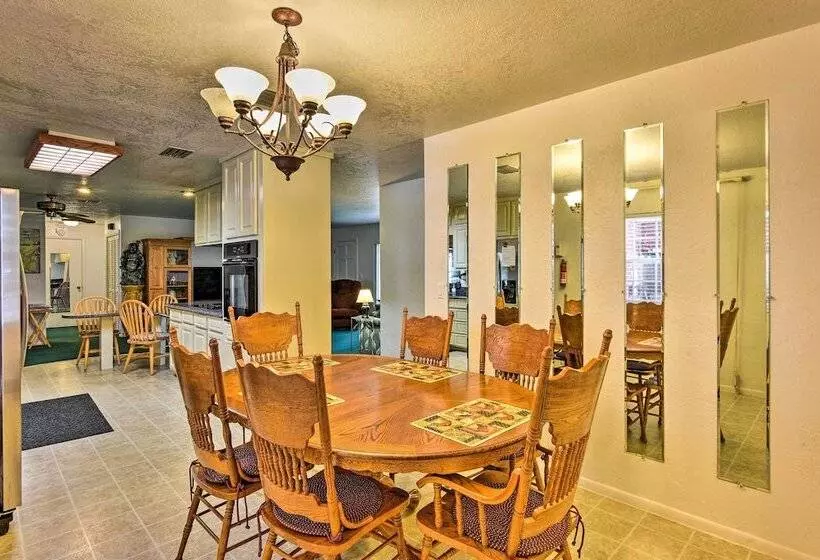 Sandford Vacation Rental Near Airport & Lake!