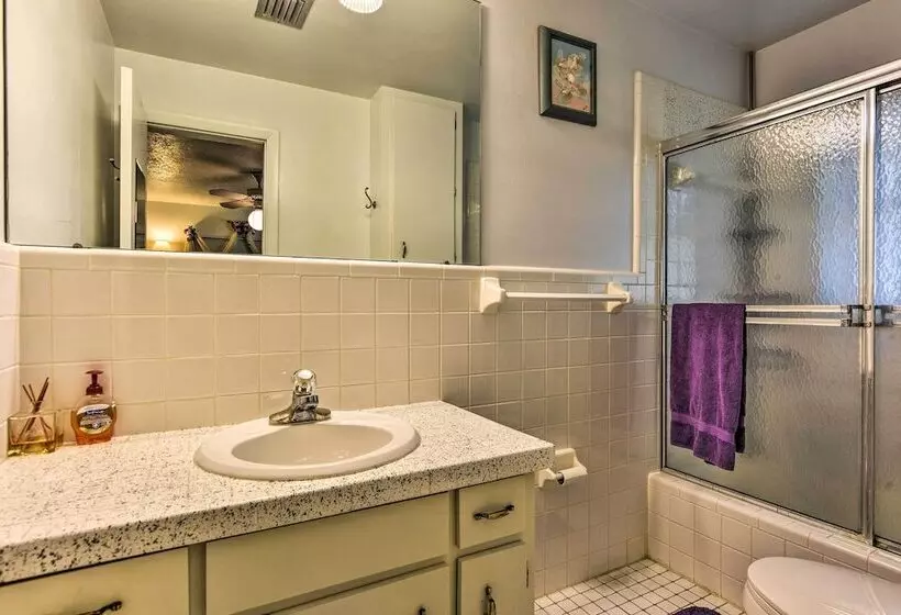 Sandford Vacation Rental Near Airport & Lake!