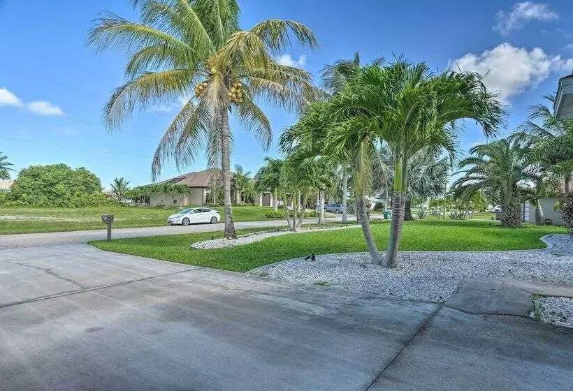 Cape Coral Home W/ Lanai < 1 Mi To Boat Ramp!