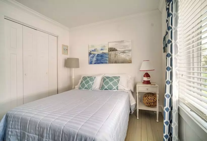 Sunset Cottage  On Paukie Island W/ Private Dock!