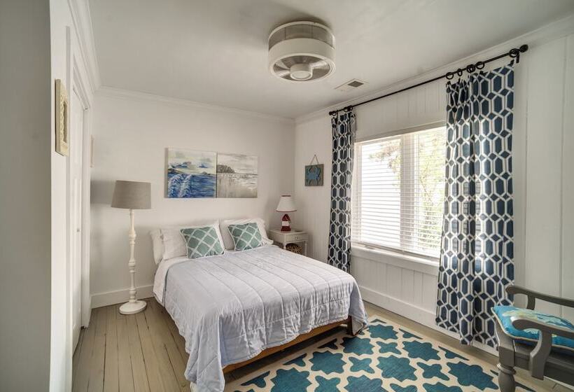 Sunset Cottage  On Paukie Island W/ Private Dock!