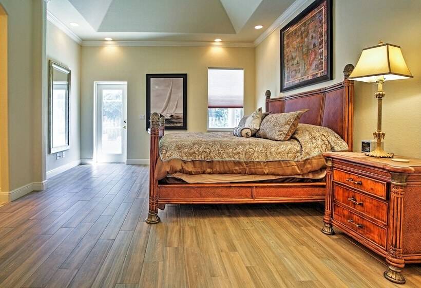 Superb Naples Home W/ Den & Private Saltwater Pool