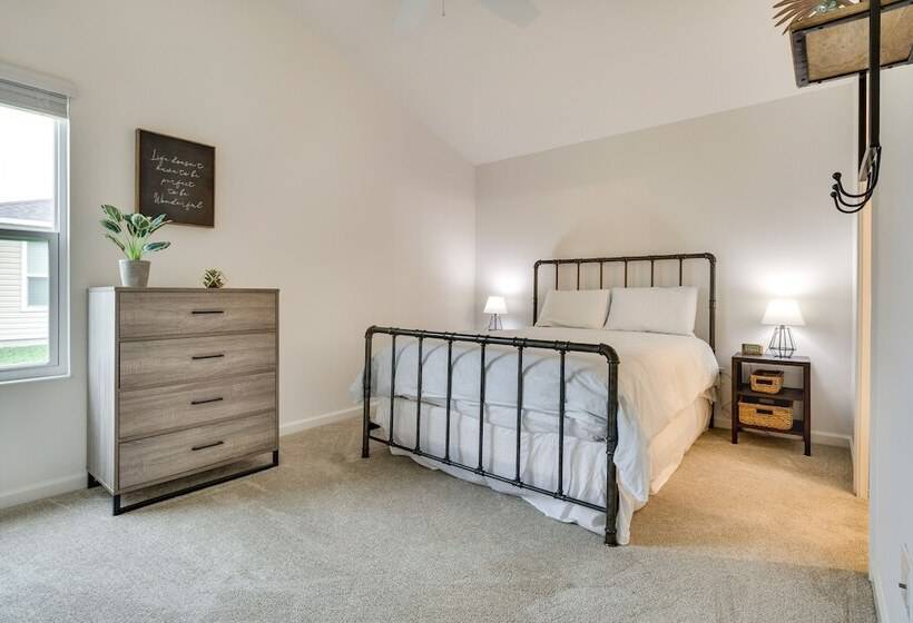 The Villages Home W/ Golf Cart & Community Pools!