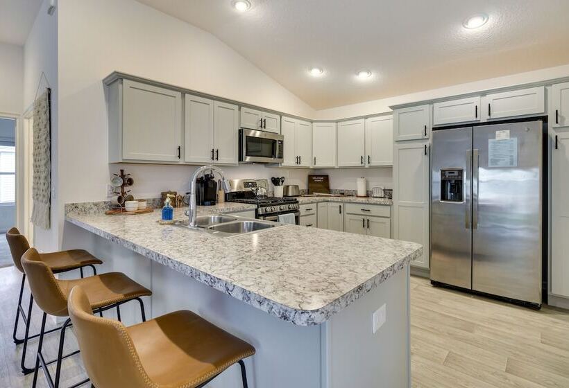 The Villages Home W/ Golf Cart & Community Pools!