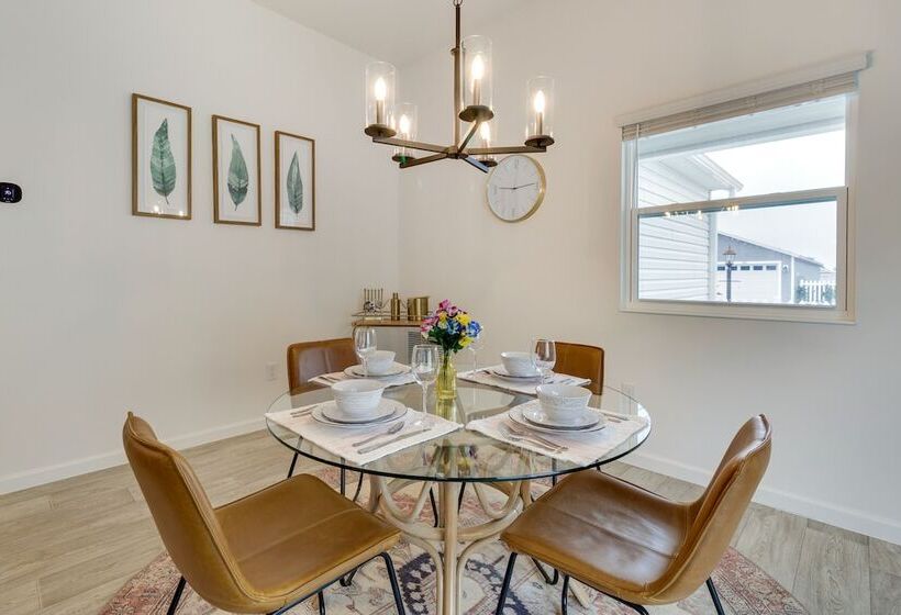 The Villages Home W/ Golf Cart & Community Pools!