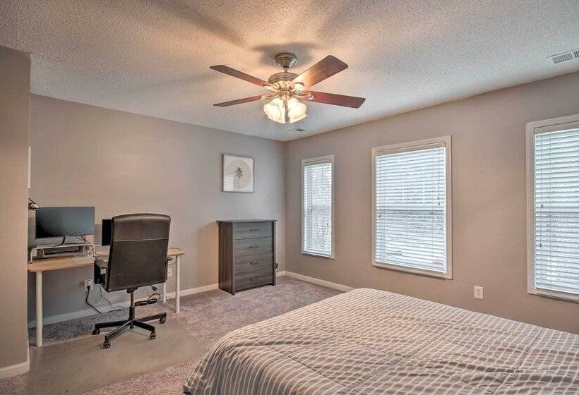 Veteran Owned Family Home Near Fort Jackson!