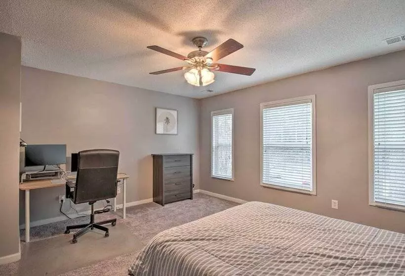 Veteran Owned Family Home Near Fort Jackson!