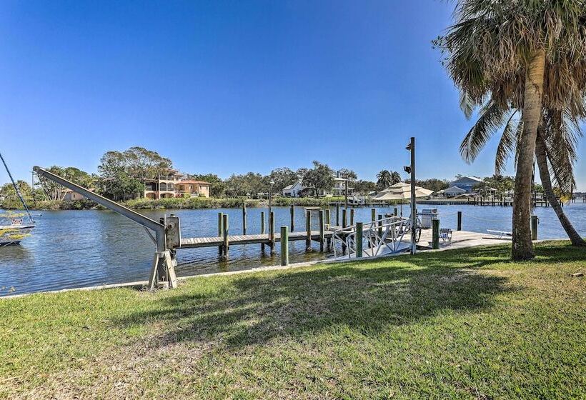 Waterfront Palmetto Home W/ Pool, Dock & Kayaks!
