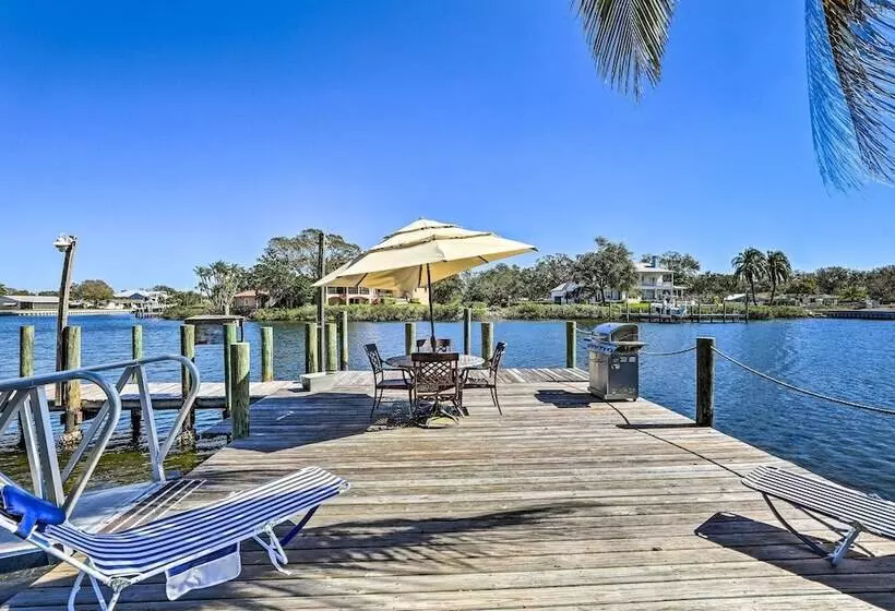 Waterfront Palmetto Home W/ Pool, Dock & Kayaks!