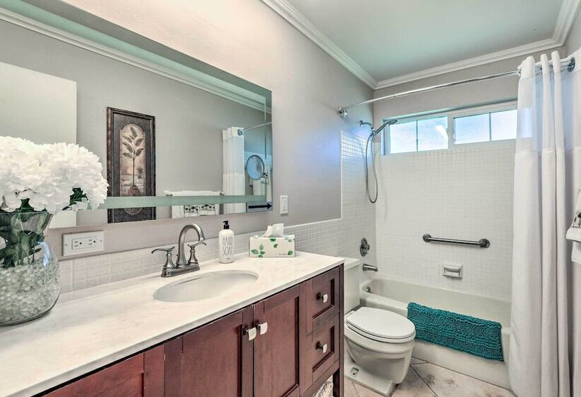 Waterfront Palmetto Home W/ Pool, Dock & Kayaks!