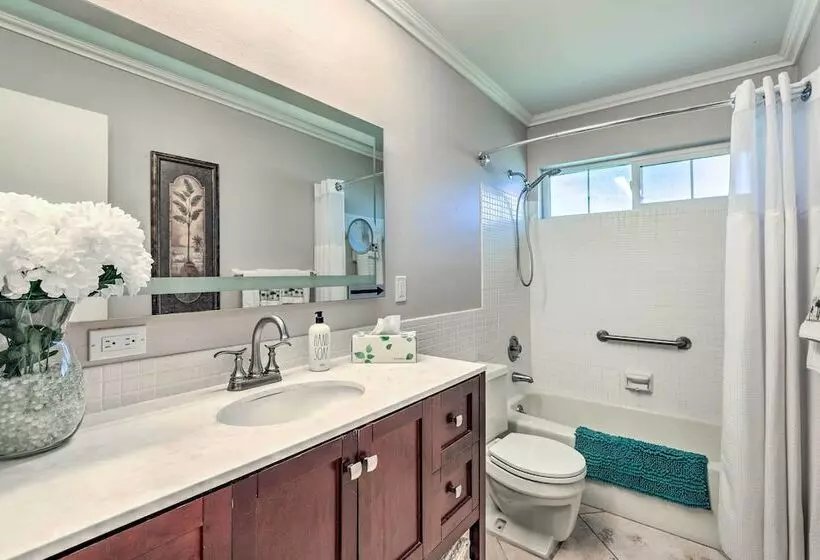 Waterfront Palmetto Home W/ Pool, Dock & Kayaks!