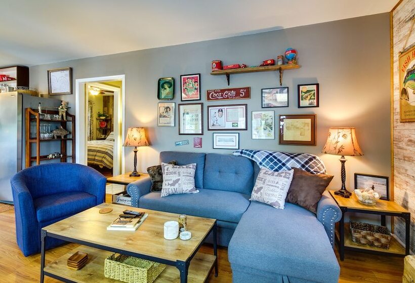 Waterfront Ozarks Home W/ Hot Tub, Bar & Dock