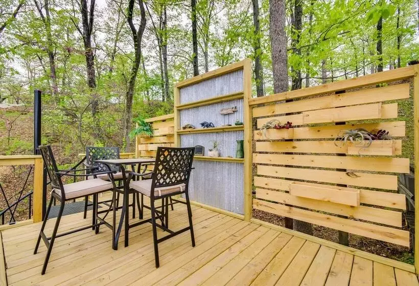 Waterfront Ozarks Home W/ Hot Tub, Bar & Dock