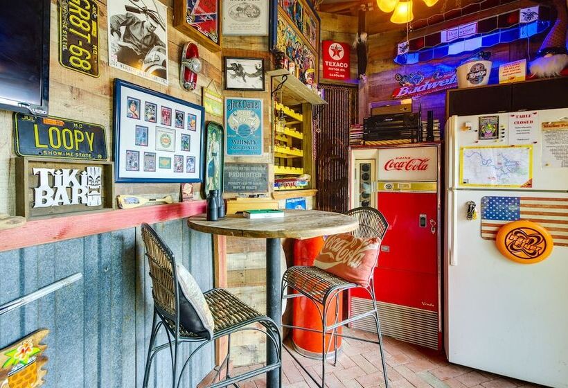 Waterfront Ozarks Home W/ Hot Tub, Bar & Dock