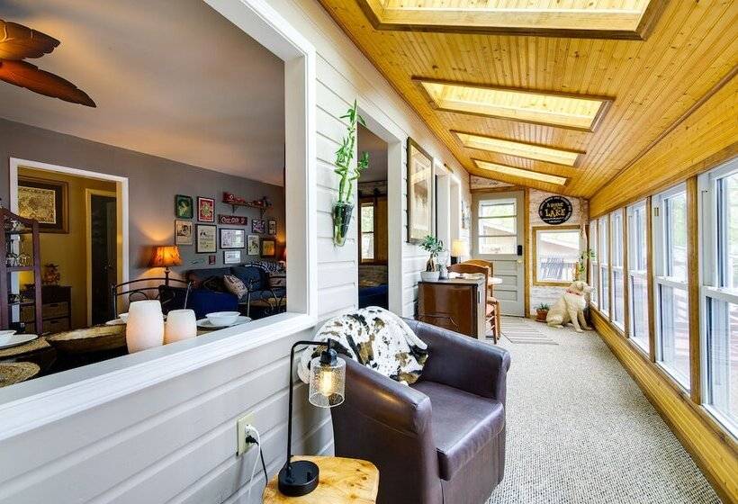 Waterfront Ozarks Home W/ Hot Tub, Bar & Dock