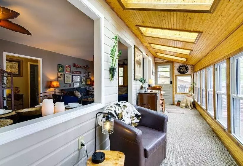 Waterfront Ozarks Home W/ Hot Tub, Bar & Dock